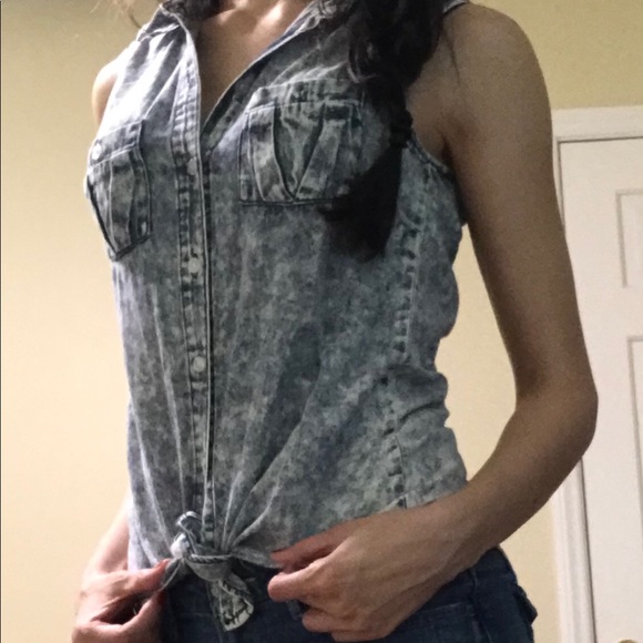 Shirt - Picture 2 of 3